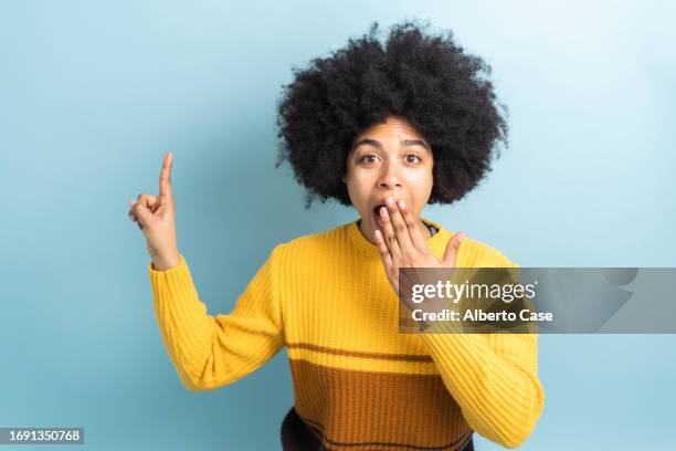 Using Shocker Hand The Shocker Hand Sign Photos and Premium High Res Pictures - Getty Images