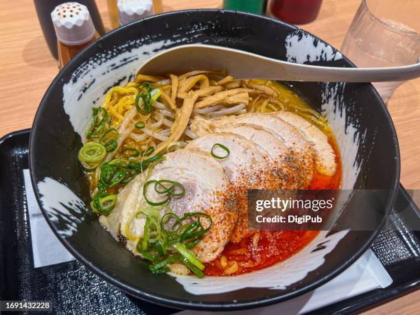 authentic sapporo miso ramen served at haneda airport - schweinebauch stock-fotos und bilder
