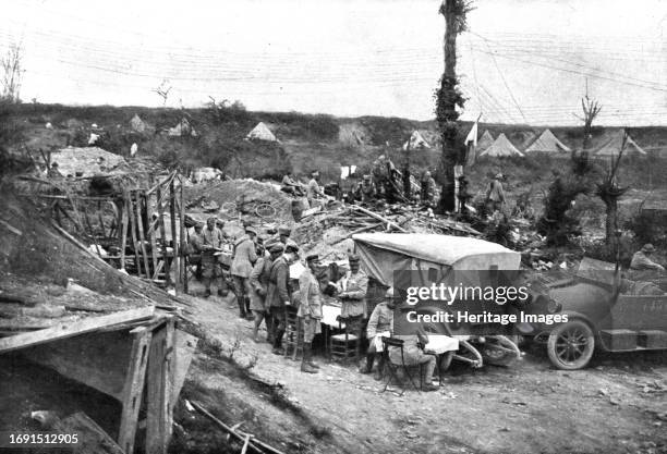 'De l'ailette a la Scarpe; le poste de commandement d'un corps d'armee devant Roye', 1918. From "L'Album de la Guerre 1914-1919, Volume 2"...