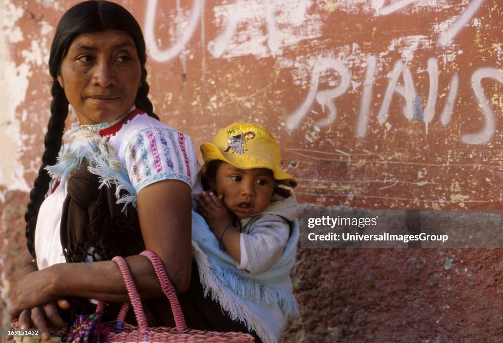 A Mayan mother and daughter, Mexico 