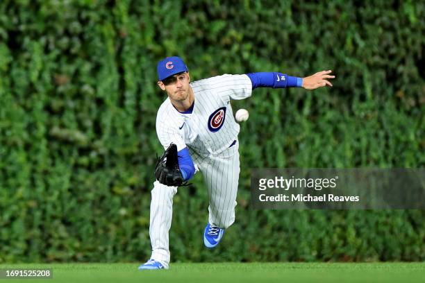 Cody Bellinger of the Chicago Cubs makes a catch during the third inning against the Pittsburgh Pirates at Wrigley Field on September 19, 2023 in...