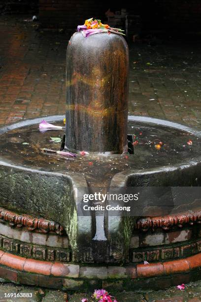 Shiva lingam altar.