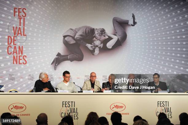 Actor Matt Damon, director Steven Soderbergh, actor Michael Douglas, producer Jerry Weintraub and screenwriter Richard LaGravenese attend the 'Behind...