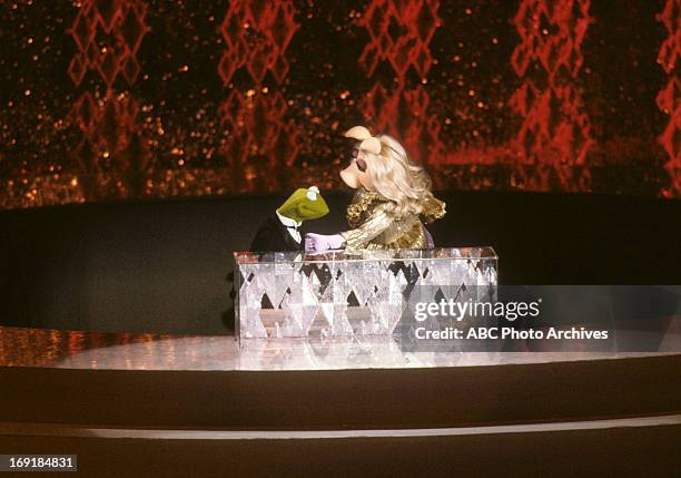 Broadcast Coverage - Airdate: March 29, 1982. KERMIT THE FROG AND MISS PIGGY
