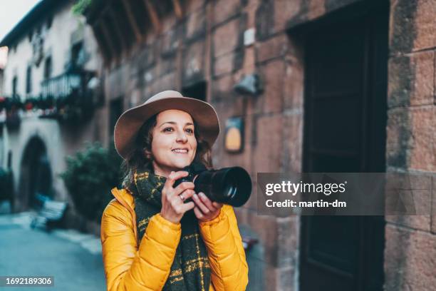 solo traveller exploring barcelona - digital camera stock pictures, royalty-free photos & images