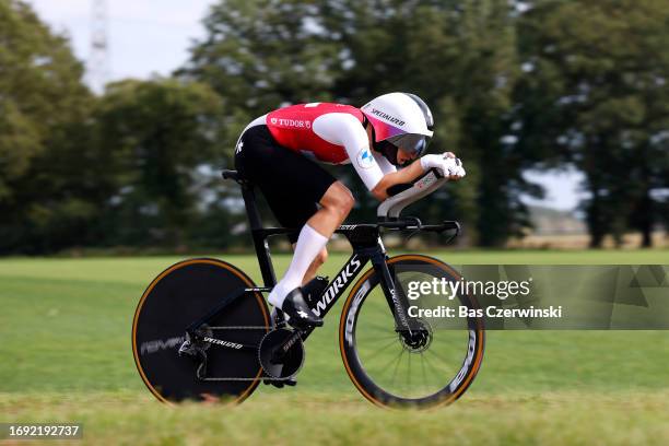 Marlen Reusser of Switzerland sprints during the 29th UEC Road Cycling European Championships 2023, Elite Elite Women´s Individual Time Trial a 29,5...