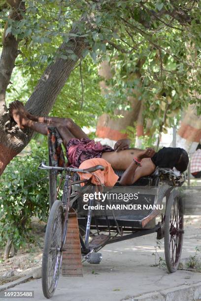 Imdad Rickshaw 90 Punjabi Rickshaw Puller Stock Photos, High-Res Pictures, and Images ...
