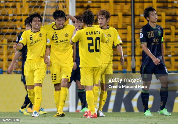 Hirofumi Watanabe of Kashiwa Reysol and Masato Kudo celebrate the first goal during the AFC Champions League round of 16 match between Kashiwa Reysol...