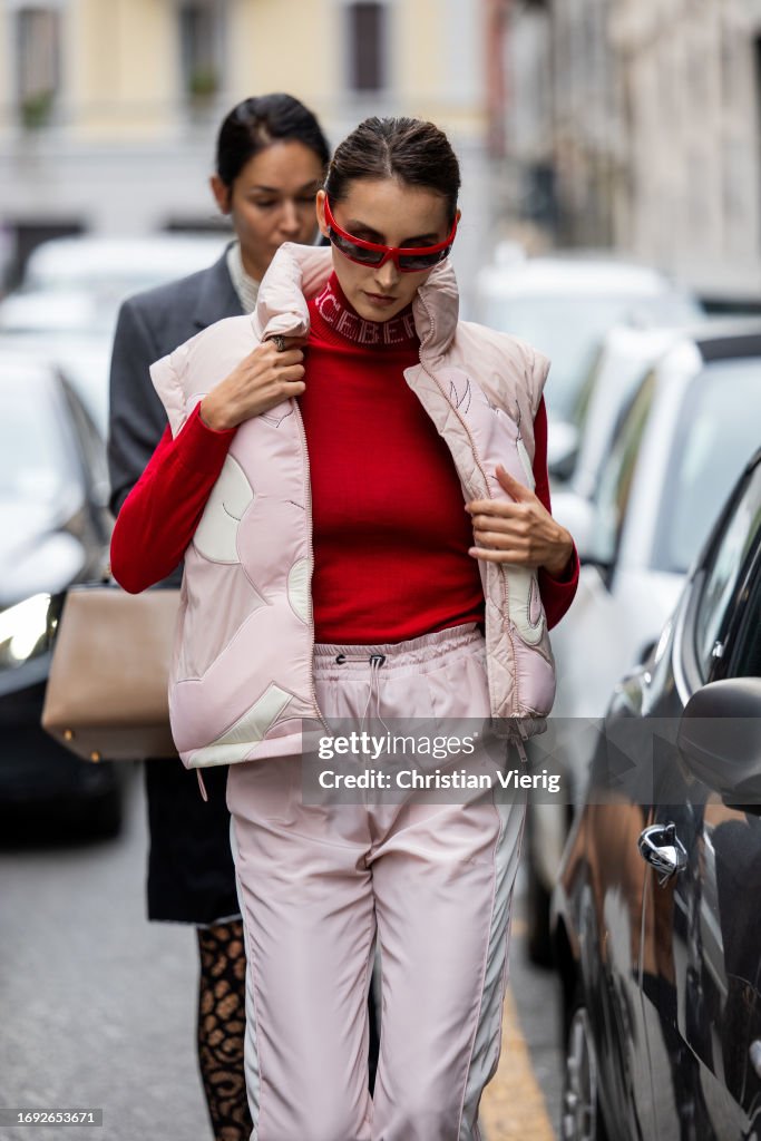 Street Style - Day 2 - Milan Fashion Week - Womenswear Spring/Summer 2024