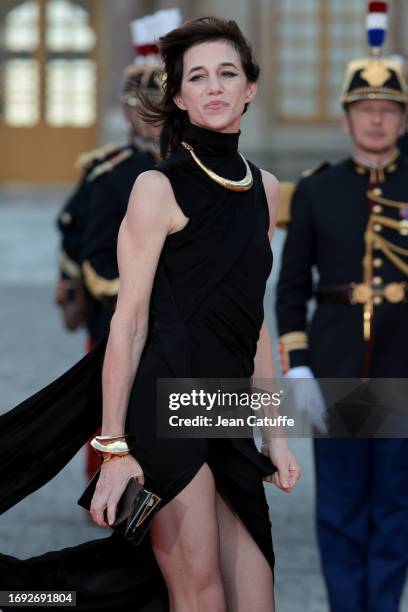 Charlotte Gainsbourg arrives ahead of a state dinner at the Chateau de Versailles on September 20, 2023 in Versailles, France. The King and The...