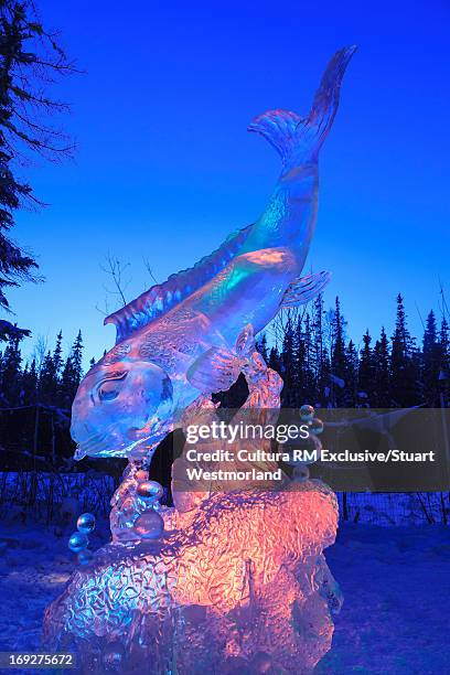 world ice art championships sculpture - glow rm fotografías e imágenes de stock
