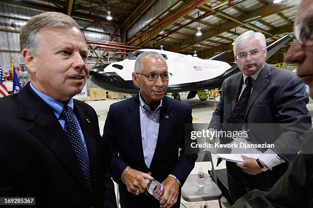 Administrator Charlie Bolden speaks with former astronaut Steve Lindsey , who is the director of flight operation of Sierra Nevada Corporation's...