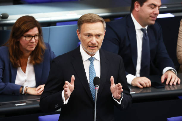 DEU: Question Time in German Bundestag