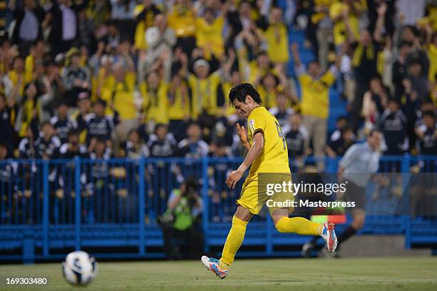 Kudo Masato of Kashiwa Reysol celebrates the third goal during the AFC Champions League round of 16 match between Kashiwa Reysol and Jeonbuk Hyndai...