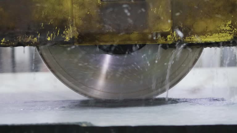 https://media.gettyimages.com/id/1693294915/video/cutting-a-stone-product-with-a-water-cooled-circular-saw-in-production-production-of-products.jpg?b=1&s=640x640&k=20&c=bmiXQGJq73yM6tXYF1o2puGyh1ipuZKigAU-kB9Vmxs=