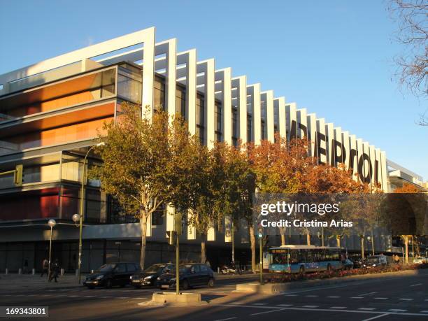 New headquarters Repsol oil company in Madrid, designed by the architectural firm Rafael de la Hoz, houses the corporate campus with four intelligent...