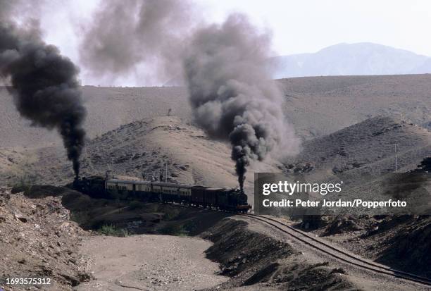 3,770 Push Pull Stock Photos, High-Res Pictures, and Images - Getty Images