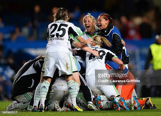 Martina Muller of VfL Wolfsburg celebrates with her team mates after victory during the UEFA Women's Champions League Final Match between VfL...