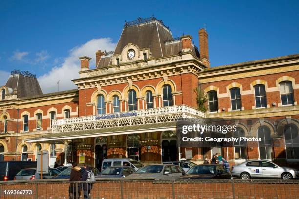 Railway station, Portsmouth and Southsea, Hampshire, England.