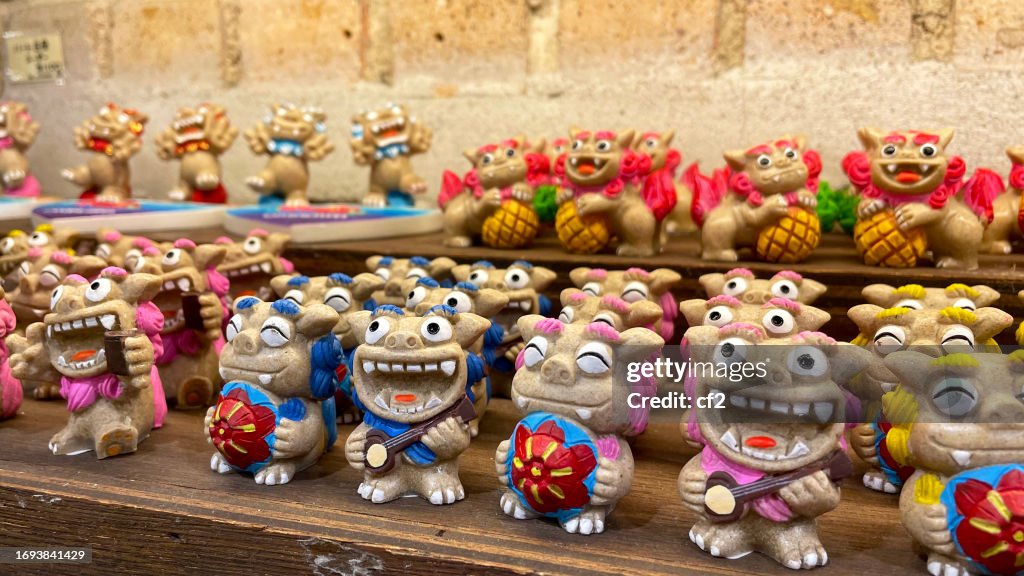 Souvenir shop Shisa figurine Okinawa Prefecture