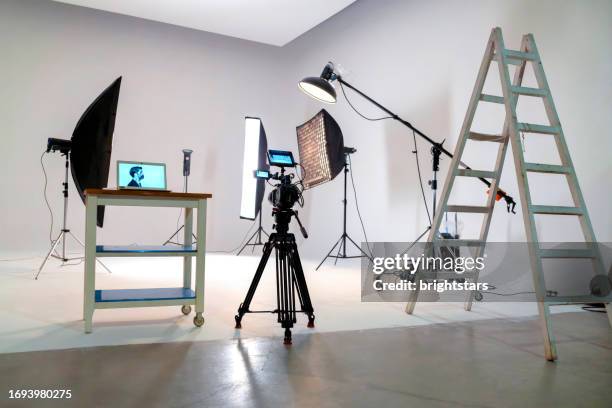 film studio - film set studio stock pictures, royalty-free photos & images