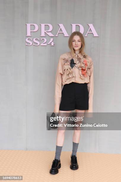 Hunter Schafer attends the Prada Spring/Summer 2024 Womenswear Fashion Show on September 21, 2023 in Milan, Italy.