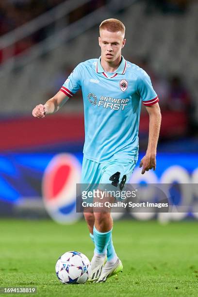Arthur Vermeeren of Royal Antwerp FC runs with the ball during the... News  Photo - Getty Images