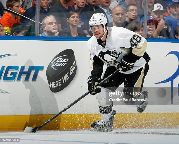 Tyler Kennedy of the Pittsburgh Penguins skates against the New York Islanders in Game Six of the Eastern Conference Quarterfinals during the 2013...