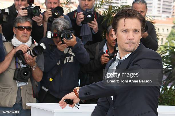 Jeremy Renner attends the photocall for 'The Immigrant' at The 66th Annual Cannes Film Festival on May 24, 2013 in Cannes, France.