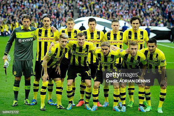 Borussia Dortmund's team pose before the UEFA Champions League final football match between Borussia Dortmund and Bayern Munich at Wembley Stadium in...