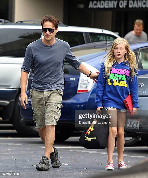 Stephen Moyer and Lilac Moyer are seen on May 25, 2013 in Los Angeles, California.