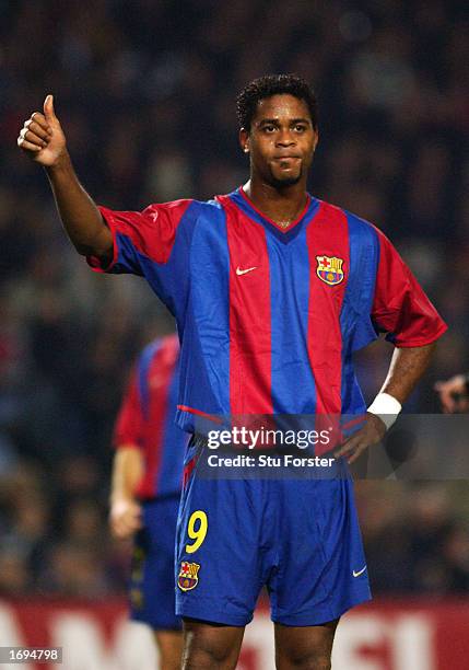 Patrick Kluivert of Barcelona giving the thumbs up to the Barcelona fans during the match between Barcelona and Newcastle United in the UEFA...