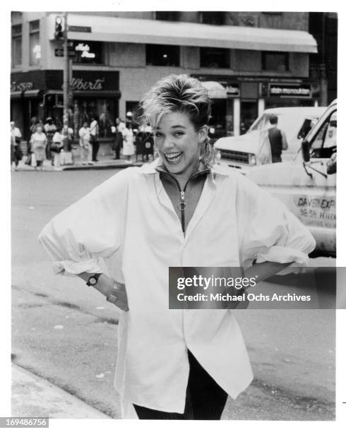 Actress Carrie Hamilton poses for a portrait in circa 1986.