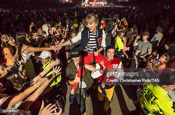 Taylor Swift, Swift plays for a sold-out crowd of more than 53,000 fans on the second of 13 North American stadium dates on The RED Tour at Cowboys...
