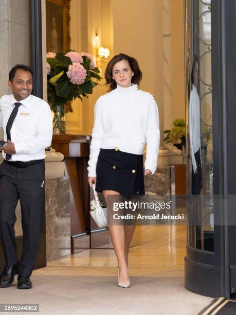 Emma Watson is seen during the Milan Fashion Week - Womenswear Spring/Summer 2024 on September 22, 2023 in Milan, Italy.