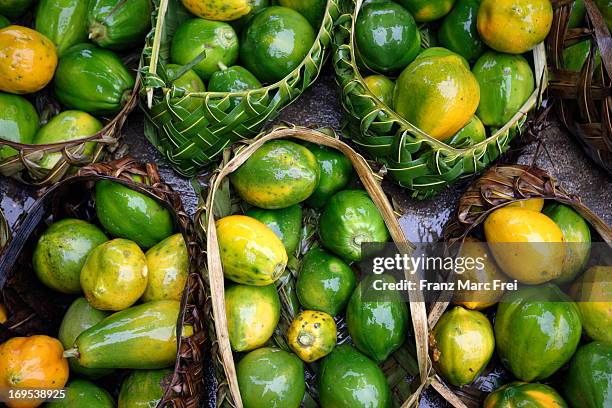 papayas, market, nukualofa - nukualofa stock-fotos und bilder