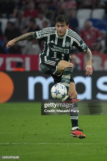 Victor Lindelöf of Manchester United in action during the UEFA Champions League match between Bayern Munich and Manchester United at Allianz Arena on...