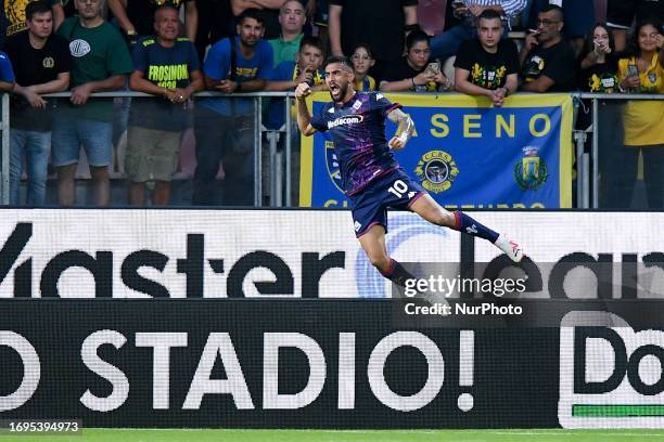 Nicolas Gonzalez of ACF Fiorentina celebrates after scoring first goal during the Serie A Tim match between Frosinone Calcio and ACF Fiorentina at...