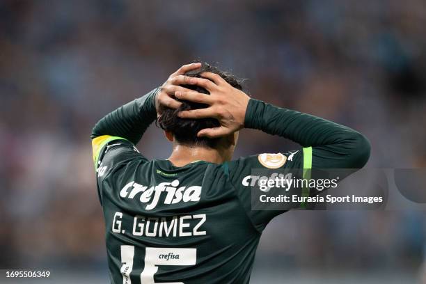 Gustavo Gómez of Palmeiras reacts during Campeonato Brasileiro Serie A match between Gremio and Palmeiras at Arena do Gremio on September 21, 2023 in...