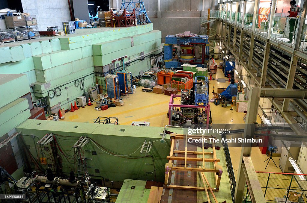 Nuclear Physics Lab Continued Experiment Even After Radioactive Leak