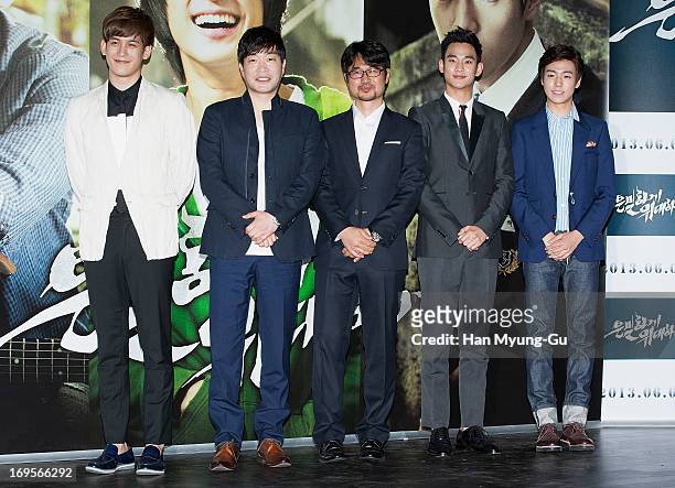 South Korean actors Park Ki-Woong, Son Hyun-Joo , Kim Soo-Hyun, Lee Hyun-Woo and director Jang Cheol-Soo attend the 'Secretly Greatly' press...