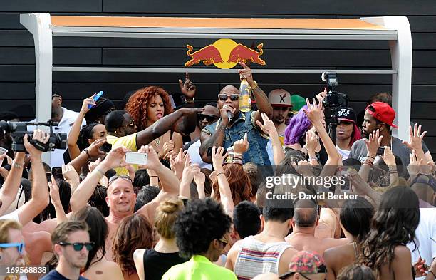 Recording artist Flo Rida performs at the Liquid Pool Lounge at the Aria Resort & Casino at CityCenter on May 27, 2013 in Las Vegas, Nevada.