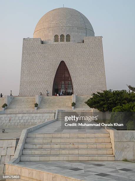 quaid-e-azam mausoleum - mohammed ali jinnah stock pictures, royalty-free photos & images