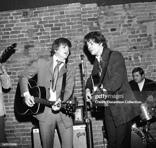 Gibson Everly Brothers Photos And Premium High Res Pictures Getty Images gibson-everly-brothers-photos-and-premium-high-res-pictures-getty-images