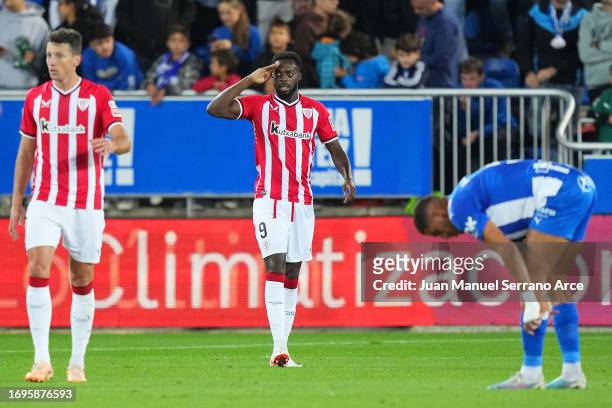 Inaki Williams of Athletic Club scores the team's first goal during the LaLiga EA Sports match between Deportivo Alaves and Athletic Bilbao at...