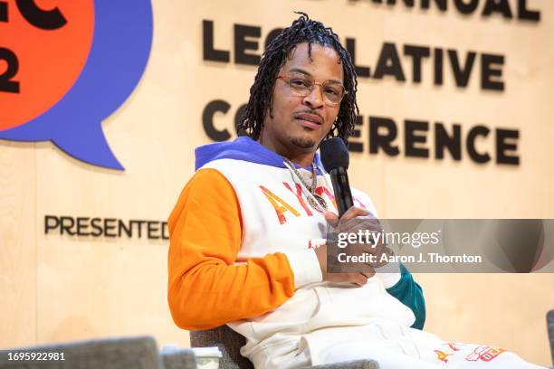 Harris With Rapper 1,207 Rapper Ti Harris Stock Photos, High-Res Pictures, and Images ...