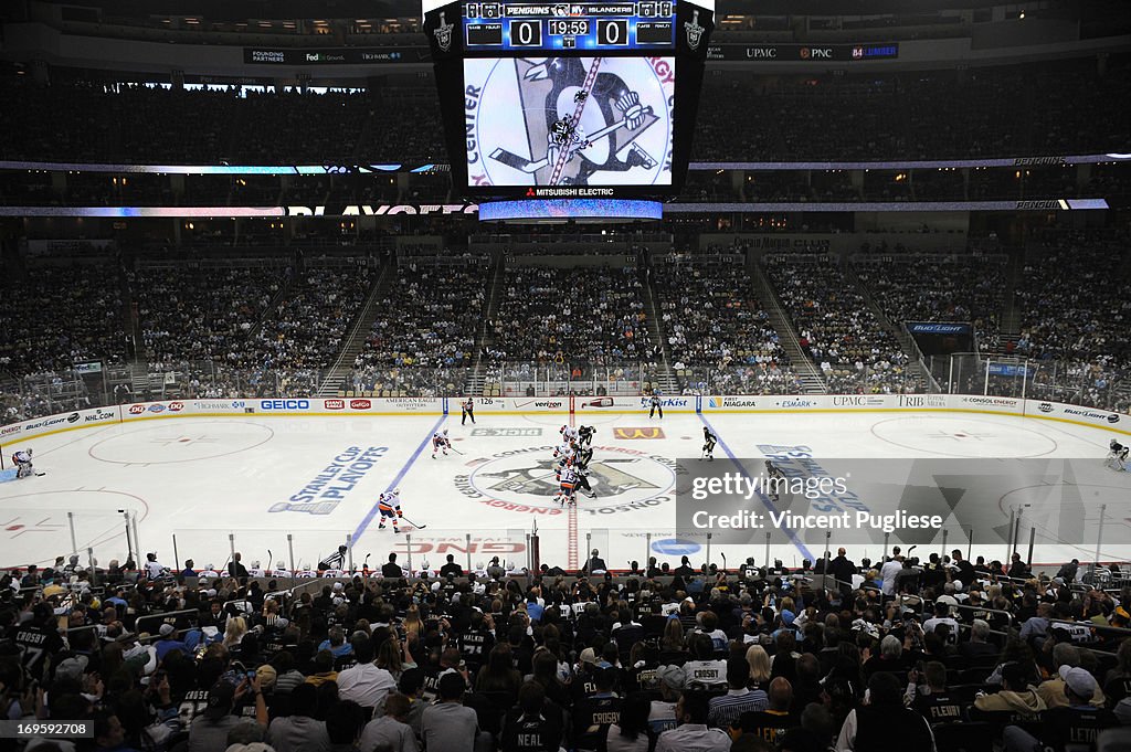 New York Islanders v Pittsburgh Penguins