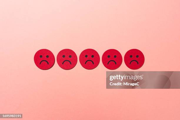 zero star rating for bad review of five angry face emoticon, paper craft - anthropomorphic stock pictures, royalty-free photos & images