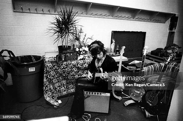 Keith Richards of the Rolling Stones is photographed backstage in June 1975 in Boston, Massachusetts. CREDIT MUST READ: Ken Regan/Camera 5 via...