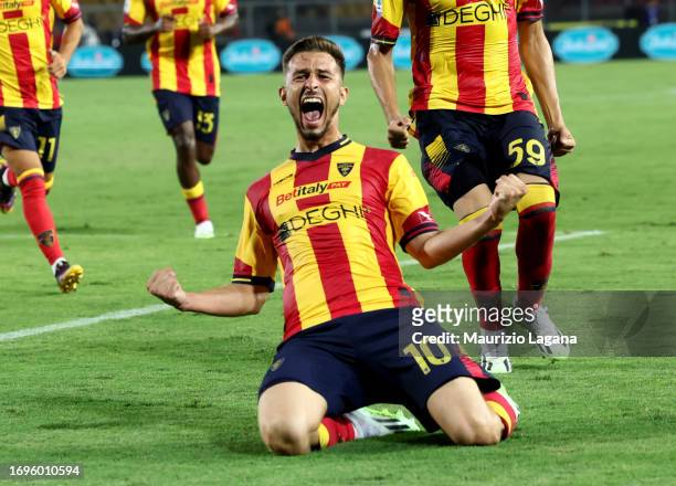 Rèmi Oudin of Lecce celebrates after scoring his team's first goal during the Serie A TIM match between US Lecce and Genoa CFC at Stadio Via del Mare...